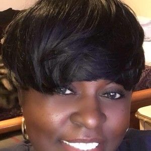 Meet your Posher, Rose